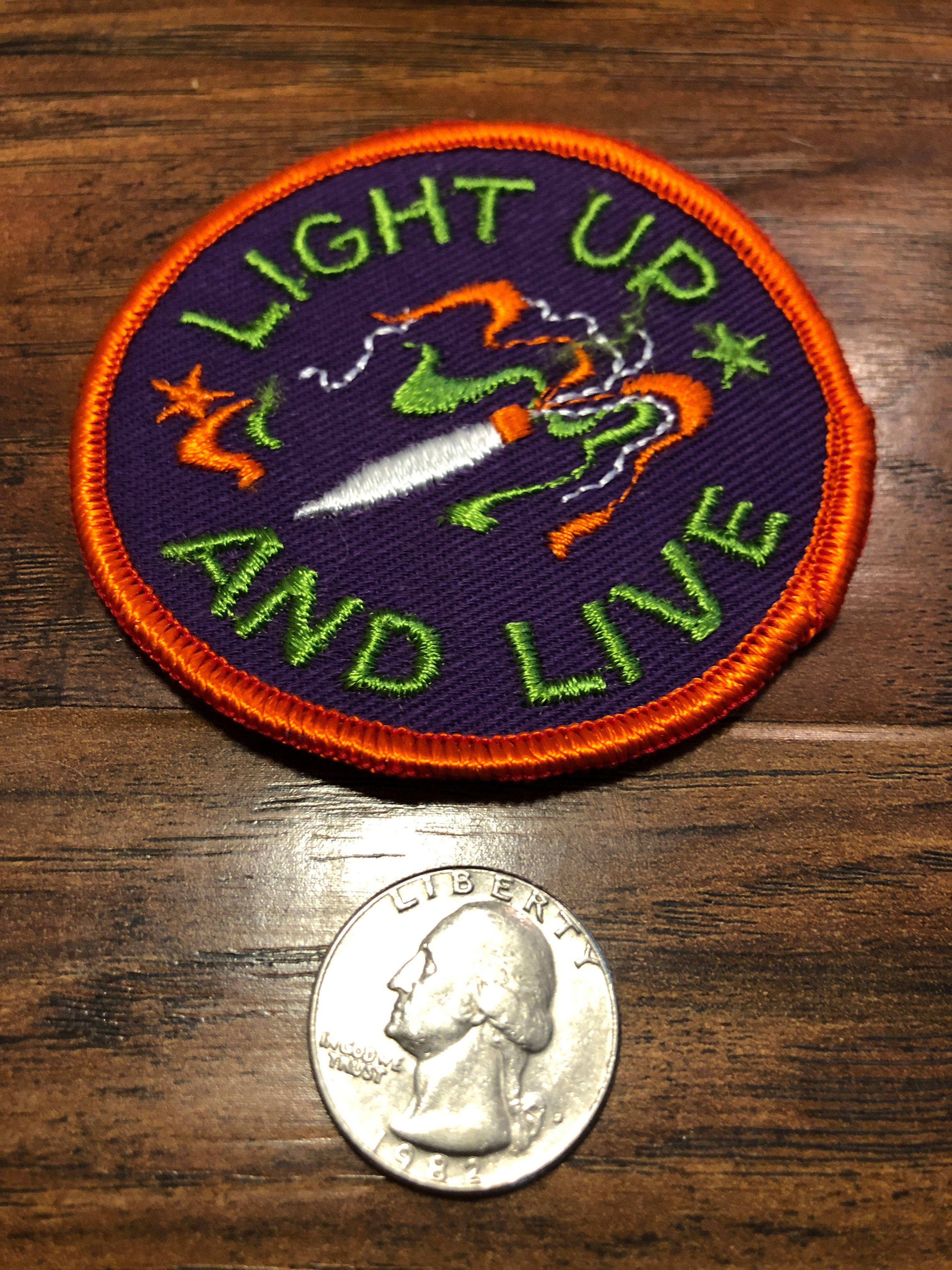 Vintage Light Up And Live